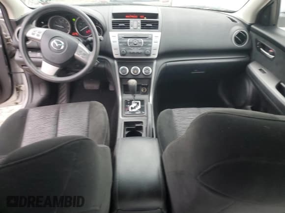 ✅ 2010 Mazda 6 i Sport • VIN: 1YVHZ8BH3A5M32557 • Lot: 86427335. Wystawiony na Copart z przebiegiem 112 796 mil. Bezpłatny archiwum sprzedaży aukcyjnych z USA i szczegółowy raport historii pojazdu na DreamBid. Zdjęcie 8.