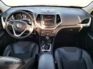 ✅ 2016 Jeep Cherokee Trailhawk • VIN: 1C4PJMBB5GW254120 • Lot: 87077485. Wystawiony na Copart z przebiegiem 107 376 mil. Bezpłatny archiwum sprzedaży aukcyjnych z USA i szczegółowy raport historii pojazdu na DreamBid. Zdjęcie 8.