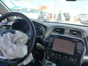 ✅ 2019 Nissan Maxima SV • VIN: 1N4AA6AV4KC376688 • Lot: 42567641. Wystawiony na IAAI z przebiegiem 178 411 mil. Bezpłatny archiwum sprzedaży aukcyjnych z USA i szczegółowy raport historii pojazdu na DreamBid. Zdjęcie 17.