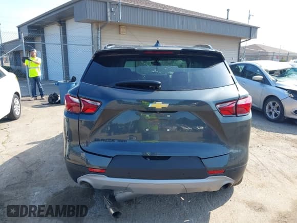 ✅ 2020 Chevrolet Blazer LT • VIN: 3GNKBHRS1LS622682 • Lot: 42658106. Listed on IAAI with 107,530 mi. Free auction sales archive from the USA and detailed vehicle history report at DreamBid. Image 16.