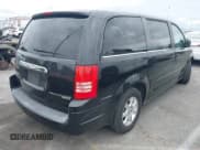 ✅ 2010 Chrysler Town & Country LX • VIN: 2A4RR2D18AR448743 • Lot: 42054602. Wystawiony na IAAI z przebiegiem 191 196 mil. Bezpłatny archiwum sprzedaży aukcyjnych z USA i szczegółowy raport historii pojazdu na DreamBid. Zdjęcie 4.