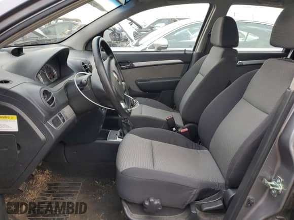 2010 Chevrolet Aveo 1LT z VIN KL1TD6DE1AB083431, wystawiony jako Copart lot #85678634 z przebiegiem 34 969 mil mil oraz Szkoda całkowita • Salvage title. Historia ofert i sprzedaży dostępna na DreamBid. Obrazek 7.