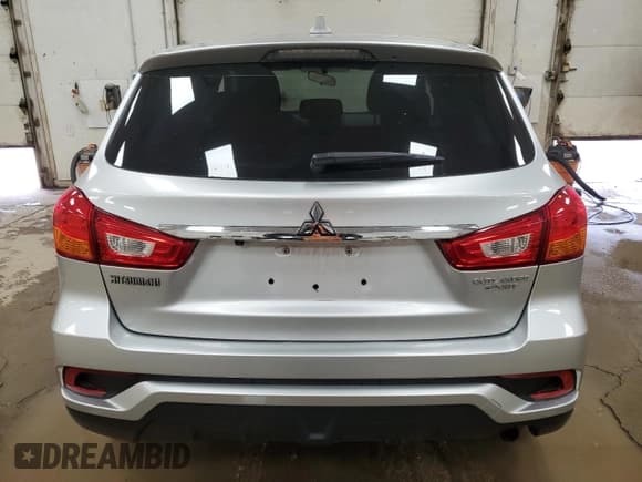✅ 2019 Mitsubishi Outlander ES • VIN: JA4AP3AU0KU003845 • Лот: 87027585. Опубликован ранее на Copart с пробегом 67 823 миль. Бесплатный доступ к архиву аукционных продаж из США и подробный отчёт об истории автомобиля на DreamBid. Изображение 6.