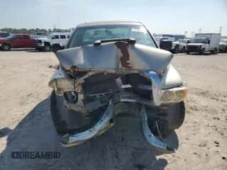 2003 Dodge 1500 ST z VIN 1D7HA18D13S360003, wystawiony jako Copart lot #71358174 z przebiegiem 224 089 mil mil oraz Szkoda całkowita • Salvage title. Historia ofert i sprzedaży dostępna na DreamBid. Obrazek 5.