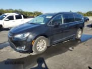 ✅ 2018 Chrysler Pacifica Touring L • VIN: 2C4RC1BG8JR317899 • Lot: 92301315. Wystawiony na Copart z przebiegiem 74 670 mil. Bezpłatny archiwum sprzedaży aukcyjnych z USA i szczegółowy raport historii pojazdu na DreamBid. Zdjęcie 1.