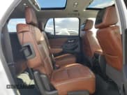 ✅ 2018 Chevrolet Traverse High Country • VIN: 1GNEVKKWXJJ250059 • Лот: 89818415. Опубликован ранее на Copart с пробегом 166 473 миль. Бесплатный доступ к архиву аукционных продаж из США и подробный отчёт об истории автомобиля на DreamBid. Изображение 11.