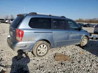 2007 Hyundai Entourage GLS z VIN KNDMC233776012941, wystawiony jako Copart lot #51770505 z przebiegiem 172 633 mil mil oraz Czysty tytuł • Clean title. Historia ofert i sprzedaży dostępna na DreamBid. Obrazek 3.