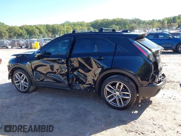 ✅ 2019 Cadillac XT4 AWD Sport • VIN: 1GYFZFR40KF223853 • Lot: 43393068. Listed on IAAI with 74,402 mi. Free auction sales archive from the USA and detailed vehicle history report at DreamBid. Image 15.