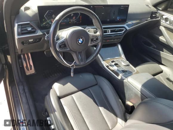 ✅ 2024 BMW 4 Series 430i • VIN: WBA53AP02RCN19228 • Lot: 63318835. Wystawiony na Copart z przebiegiem 27 912 mil. Bezpłatny archiwum sprzedaży aukcyjnych z USA i szczegółowy raport historii pojazdu na DreamBid. Zdjęcie 8.