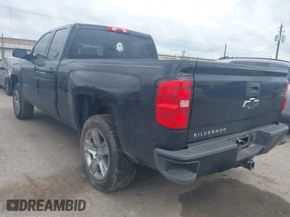 ✅ 2018 Chevrolet Silverado 1500 Custom • VIN: 1GCRCPEC2JZ273223 • Лот: 42153034. Опубликован ранее на IAAI с пробегом 159 979 миль. Бесплатный доступ к архиву аукционных продаж из США и подробный отчёт об истории автомобиля на DreamBid. Изображение 3.