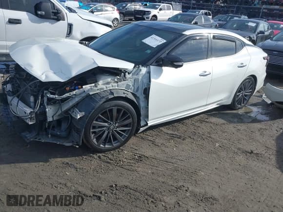 ✅ 2020 Nissan Maxima Platinum • VIN: 1N4AA6FV0LC385883 • Lot: 41316172. Wystawiony na IAAI z przebiegiem 80 490 mil. Bezpłatny archiwum sprzedaży aukcyjnych z USA i szczegółowy raport historii pojazdu na DreamBid. Zdjęcie 2.