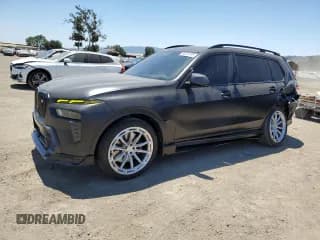 ✅ 2023 BMW X7 M60i • VIN: 5UX33EM00P9P30247 • Лот: 65272475. Опубликован ранее на Copart с пробегом 39 180 миль. Бесплатный доступ к архиву аукционных продаж из США и подробный отчёт об истории автомобиля на DreamBid. Изображение 1.