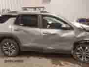 2025 Chevrolet Equinox FWD LT z VIN 3GNAXHEG5SL123035, wystawiony jako IAAI lot #41445597 z przebiegiem 2 105 mil mil oraz . Historia ofert i sprzedaży dostępna na DreamBid. Obrazek 13.