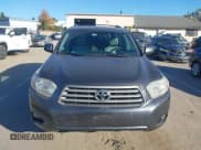 ✅ 2010 Toyota Highlander SE • VIN: 5TDJK3EH0AS015143 • Lot: 43433481. Listed on IAAI with 258,604 mi. Free auction sales archive from the USA and detailed vehicle history report at DreamBid. Image 12.