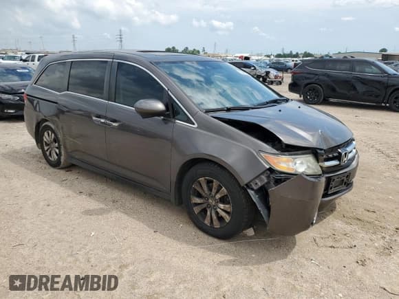 ✅ 2014 Honda Odyssey EX-L • VIN: 5FNRL5H62EB107757 • Lot: 53485395. Listed on Copart with 206,116 mi. Free auction sales archive from the USA and detailed vehicle history report at DreamBid. Image 4.