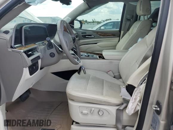 ✅ 2023 Cadillac Escalade ESV 4WD Sport Platinum • VIN: 1GYS4RKLXPR142901 • Лот: 64046195. Опубликован ранее на Copart с пробегом 25 367 миль. Бесплатный доступ к архиву аукционных продаж из США и подробный отчёт об истории автомобиля на DreamBid. Изображение 7.