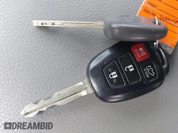 ✅ 2014 Toyota Highlander LE • VIN: 5TDBKRFH7ES032971 • Лот: 43572277. Опубликован ранее на IAAI с пробегом 115 568 миль. Бесплатный доступ к архиву аукционных продаж из США и подробный отчёт об истории автомобиля на DreamBid. Изображение 11.