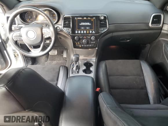 ✅ 2022 Jeep Grand Cherokee Laredo X • VIN: 1C4RJFAG3NC140519 • Лот: 67585205. Опубликован ранее на Copart с пробегом 37 702 миль. Бесплатный доступ к архиву аукционных продаж из США и подробный отчёт об истории автомобиля на DreamBid. Изображение 8.