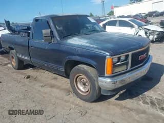 ✅ 1989 GMC Sierra 2500 • VIN: 1GTFC24K5KE551765 • Lot: 42858093. Wystawiony na IAAI z przebiegiem 153 721 mil. Bezpłatny archiwum sprzedaży aukcyjnych z USA i szczegółowy raport historii pojazdu na DreamBid. Zdjęcie 1.