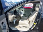 ✅ 2011 Toyota Camry LE • VIN: 4T4BF3EK1BR215385 • Lot: 42973189. Wystawiony na IAAI z przebiegiem 168 618 mil. Bezpłatny archiwum sprzedaży aukcyjnych z USA i szczegółowy raport historii pojazdu na DreamBid. Zdjęcie 5.