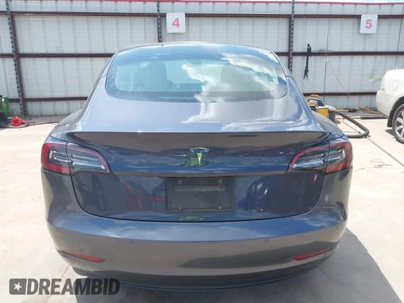 ✅ 2022 Tesla Model 3 • VIN: 5YJ3E1EA0NF206479 • Lot: 43176382. Wystawiony na IAAI z przebiegiem 56 793 mil. Bezpłatny archiwum sprzedaży aukcyjnych z USA i szczegółowy raport historii pojazdu na DreamBid. Zdjęcie 15.