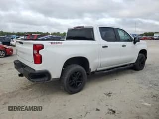 ✅ 2021 Chevrolet Silverado 1500 LT Trail Boss • VIN: 1GCPYFED1MZ389447 • Lot: 74178854. Wystawiony na Copart z przebiegiem 68 415 mil. Bezpłatny archiwum sprzedaży aukcyjnych z USA i szczegółowy raport historii pojazdu na DreamBid. Zdjęcie 3.