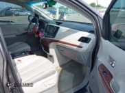 ✅ 2013 Toyota Sienna XLE • VIN: 5TDDK3DC2DS055716 • Lot: 42513736. Listed on IAAI with 163,268 mi. Free auction sales archive from the USA and detailed vehicle history report at DreamBid. Image 5.