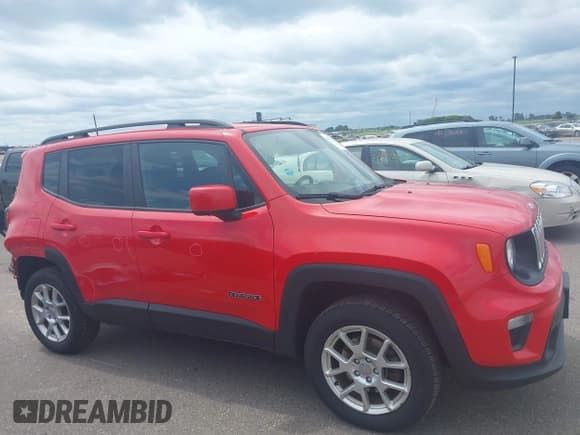 ✅ 2020 Jeep Renegade Latitude • VIN: ZACNJBBB1LPL31520 • Lot: 42743590. Listed on IAAI with 93,272 mi. Free auction sales archive from the USA and detailed vehicle history report at DreamBid. Image 13.