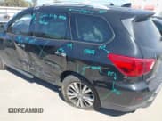 ✅ 2019 Nissan Pathfinder SV • VIN: 5N1DR2MM9KC601694 • Lot: 43425750. Wystawiony na IAAI z przebiegiem 167 984 mil. Bezpłatny archiwum sprzedaży aukcyjnych z USA i szczegółowy raport historii pojazdu na DreamBid. Zdjęcie 6.