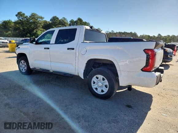 ✅ 2025 Toyota Tundra SR • VIN: 5TFKB5DB2SX251267 • Lot: 84248755. Listed on Copart with 18,700 mi. Free auction sales archive from the USA and detailed vehicle history report at DreamBid. Image 2.