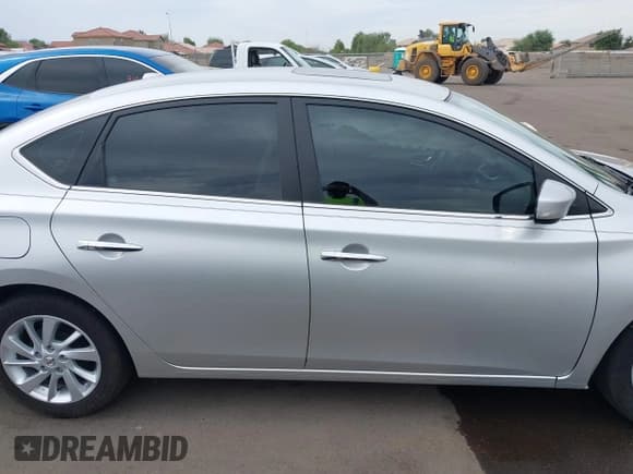 ✅ 2015 Nissan Sentra SR • VIN: 3N1AB7AP8FY340890 • Лот: 43397467. Опубликован ранее на IAAI с пробегом 72 677 миль. Бесплатный доступ к архиву аукционных продаж из США и подробный отчёт об истории автомобиля на DreamBid. Изображение 13.
