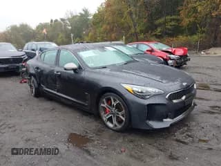 ✅ 2019 Kia Stinger GT • VIN: KNAE35LC4K6056729 • Lot: 43431185. Wystawiony na IAAI z przebiegiem 125 917 mil. Bezpłatny archiwum sprzedaży aukcyjnych z USA i szczegółowy raport historii pojazdu na DreamBid. Zdjęcie 1.
