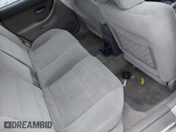 ✅ 2003 Subaru Legacy Outback • VIN: 4S3BH675237635030 • Лот: 43807313. Опубликован ранее на IAAI с пробегом 239 019 миль. Бесплатный доступ к архиву аукционных продаж из США и подробный отчёт об истории автомобиля на DreamBid. Изображение 8.