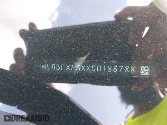 ✅ 2016 Buick Envision Premium I • VIN: LRBFXESXXGD186788 • Lot: 39812767. Wystawiony na IAAI z przebiegiem 38 067 mil. Bezpłatny archiwum sprzedaży aukcyjnych z USA i szczegółowy raport historii pojazdu na DreamBid. Zdjęcie 9.