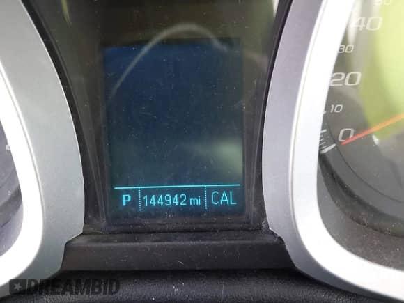 2015 Chevrolet Equinox LT z VIN 2GNALCEK3F1159025, wystawiony jako IAAI lot #43161481 z przebiegiem 144 942 mil mil oraz . Historia ofert i sprzedaży dostępna na DreamBid. Obrazek 16.