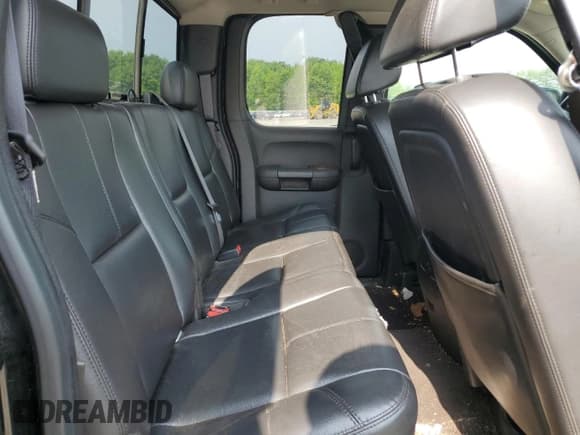 ✅ 2009 Chevrolet Silverado 1500 • VIN: 2GCEK390591107485 • Lot: 59557165. Wystawiony na Copart z przebiegiem 140 057 mil. Bezpłatny archiwum sprzedaży aukcyjnych z USA i szczegółowy raport historii pojazdu na DreamBid. Zdjęcie 10.