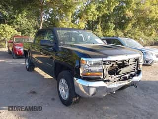 2018 Chevrolet Silverado 1500 LT z VIN 3GCUKREC5JG476423, wystawiony jako IAAI lot #43330536 z przebiegiem 178 133 mil mil oraz . Historia ofert i sprzedaży dostępna na DreamBid. Obrazek 1.