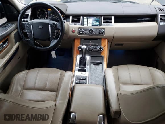 ✅ 2012 Land Rover Range Rover Sport HSE Lux • VIN: SALSK2D47CA735786 • Lot: 82671045. Wystawiony na Copart z przebiegiem 148 406 mil. Bezpłatny archiwum sprzedaży aukcyjnych z USA i szczegółowy raport historii pojazdu na DreamBid. Zdjęcie 8.