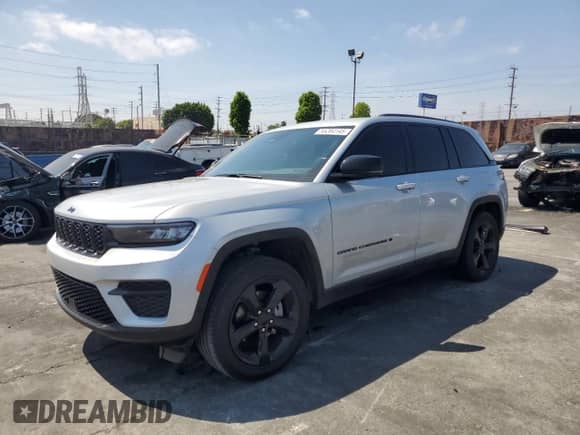 2022 Jeep Grand Cherokee Altitude with VIN 1C4RJGAG8N8616434, listed as a Copart auction lot 55284145 with 40,535 mi miles and Salvage title. Bid and sale history available at DreamBid. Image 1.