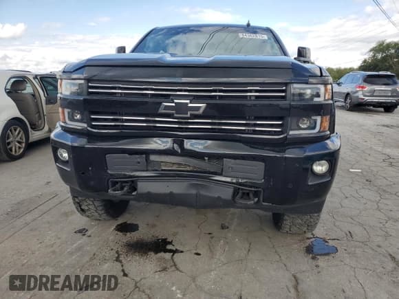✅ 2015 Chevrolet Silverado 2500HD LTZ • VIN: 1GC1KWE89FF192363 • Lot: 84362815. Wystawiony na Copart z przebiegiem 176 097 mil. Bezpłatny archiwum sprzedaży aukcyjnych z USA i szczegółowy raport historii pojazdu na DreamBid. Zdjęcie 5.