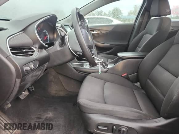 2018 Chevrolet Malibu LT с VIN 1G1ZD5ST8JF180075, выставлен на аукционе Copart как лот 85581105 с пробегом 183 920 миль миль и Списание • Salvage title. История ставок и продаж доступна на DreamBid. Изображение 7.