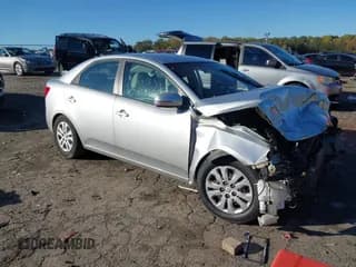 ✅ 2011 Kia Forte EX • VIN: KNAFU4A23B5370447 • Лот: 43620893. Опубликован ранее на IAAI с пробегом 83 083 миль. Бесплатный доступ к архиву аукционных продаж из США и подробный отчёт об истории автомобиля на DreamBid. Изображение 1.