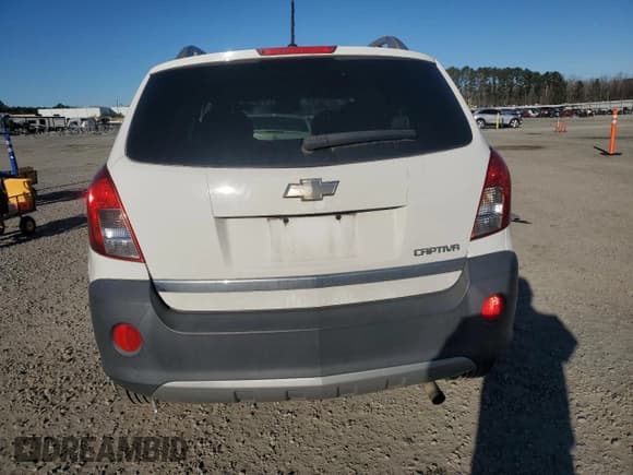 ✅ 2014 Chevrolet Captiva Sport LS • VIN: 3GNAL2EK3ES578361 • Lot: 87235834. Wystawiony na Copart z przebiegiem 135 384 mil. Bezpłatny archiwum sprzedaży aukcyjnych z USA i szczegółowy raport historii pojazdu na DreamBid. Zdjęcie 6.