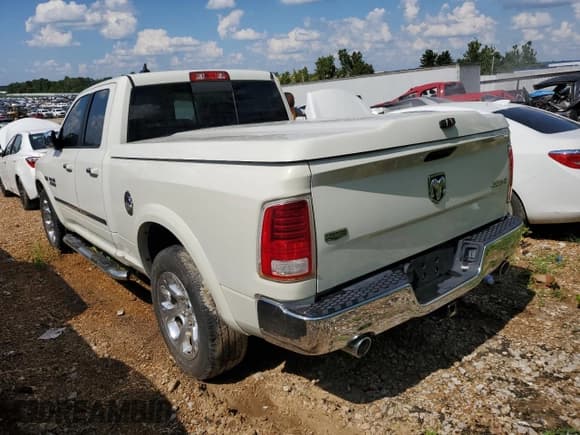 ✅ 2016 Ram 1500 Laramie • VIN: 1C6RR7JT0GS253517 • Lot: 54788892. Wystawiony na Copart z przebiegiem Nie podano. Bezpłatny archiwum sprzedaży aukcyjnych z USA i szczegółowy raport historii pojazdu na DreamBid. Zdjęcie 3.