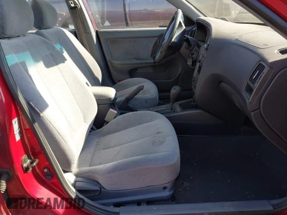 ✅ 2005 Hyundai Elantra GLS • VIN: KMHDN46D75U099089 • Lot: 41568039. Wystawiony na IAAI z przebiegiem 105 278 mil. Bezpłatny archiwum sprzedaży aukcyjnych z USA i szczegółowy raport historii pojazdu na DreamBid. Zdjęcie 5.