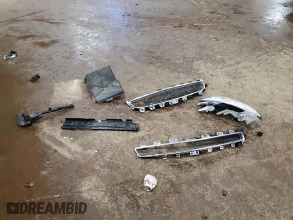 ✅ 2011 Chevrolet Malibu 2LT • VIN: 1G1ZD5E73BF227013 • Лот: 90028245. Опубликован ранее на Copart с пробегом 207 701 миль. Бесплатный доступ к архиву аукционных продаж из США и подробный отчёт об истории автомобиля на DreamBid. Изображение 12.