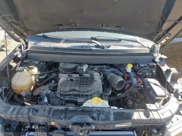 ✅ 2016 Dodge Journey SXT • VIN: 3C4PDCBGXGT224517 • Lot: 85414375. Listed on Copart with 128,198 mi. Free auction sales archive from the USA and detailed vehicle history report at DreamBid. Image 12.