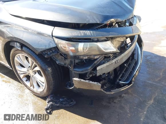 ✅ 2014 Chevrolet Impala LT • VIN: 2G1115SLXE9193219 • Lot: 43448513. Listed on IAAI with 224,522 mi. Free auction sales archive from the USA and detailed vehicle history report at DreamBid. Image 18.