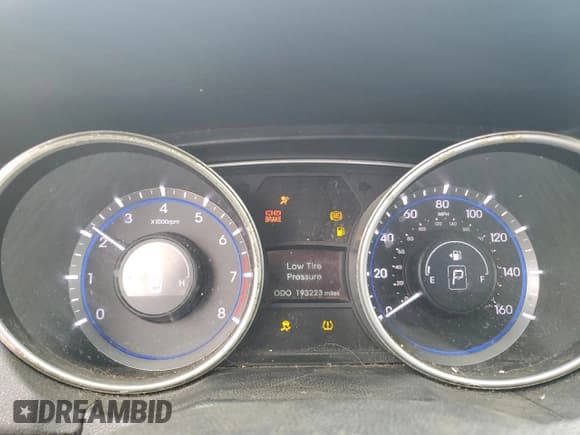 ✅ 2011 Hyundai Sonata GLS • VIN: 5NPEB4AC8BH089838 • Lot: 72258014. Wystawiony na Copart z przebiegiem 193 223 mil. Bezpłatny archiwum sprzedaży aukcyjnych z USA i szczegółowy raport historii pojazdu na DreamBid. Zdjęcie 9.