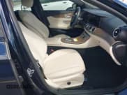 ✅ 2022 Mercedes-Benz E 350 • VIN: W1KZF8DB7NB090992 • Lot: 43478857. Listed on IAAI with 6,986 mi. Free auction sales archive from the USA and detailed vehicle history report at DreamBid. Image 5.